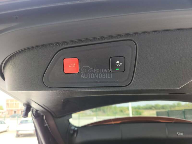 Peugeot 3008 1.5 BLUEHDI ALLURE