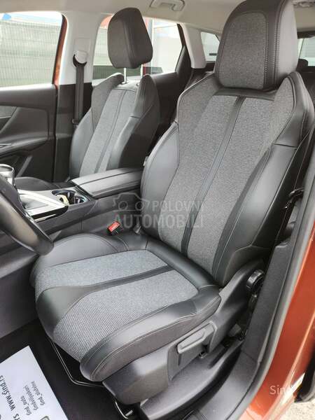 Peugeot 3008 1.5 BLUEHDI ALLURE