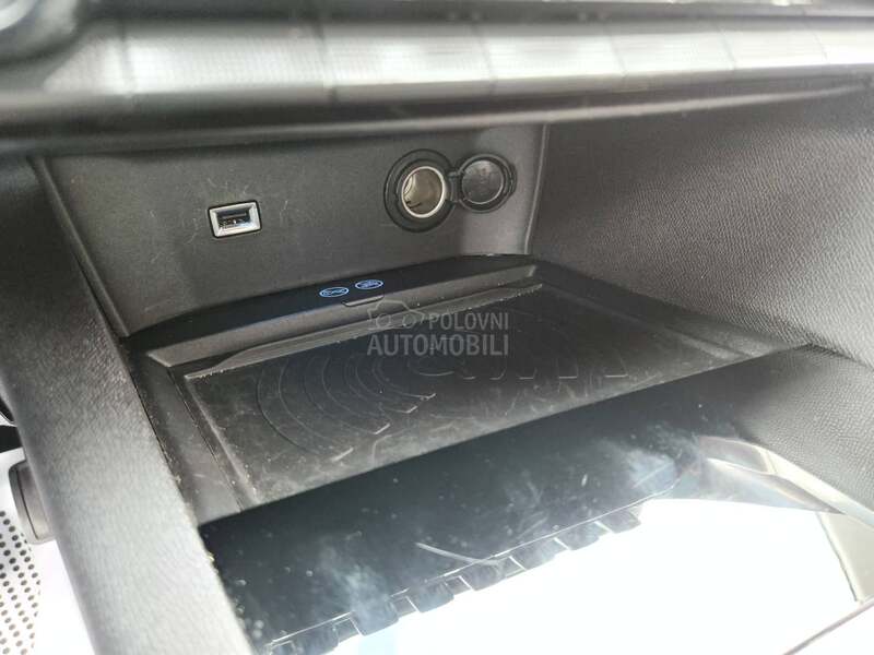 Peugeot 3008 1.5 BLUEHDI ALLURE