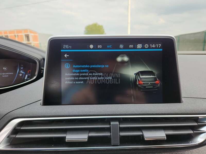 Peugeot 3008 1.5 BLUEHDI ALLURE