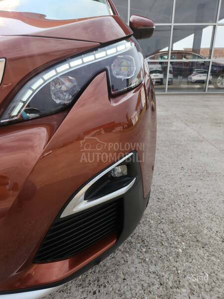 Peugeot 3008 1.5 BLUEHDI ALLURE