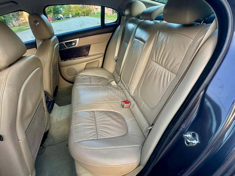 Jaguar XF 2.7 Hdi