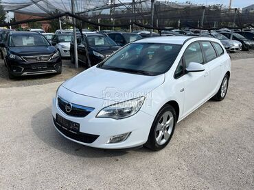 Opel Astra J 