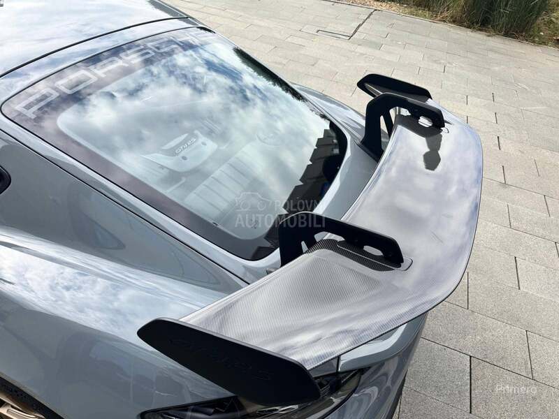Porsche 718 Cayman GT4RS