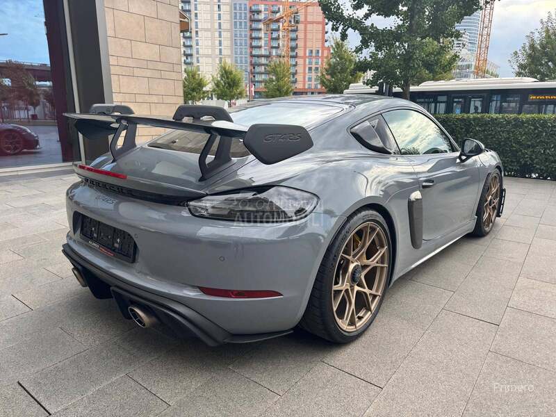 Porsche 718 Cayman GT4RS