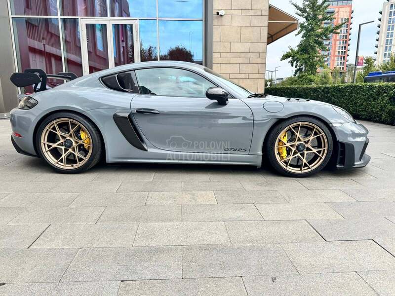 Porsche 718 Cayman GT4RS