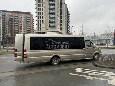 Mercedes Benz Sprinter 519