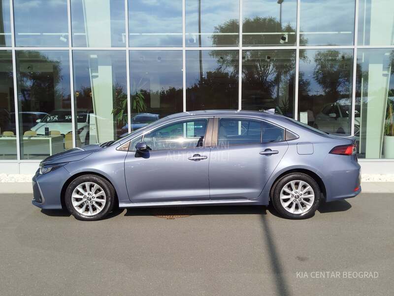 Toyota Corolla 1.5 VVT-I LUNA M/T
