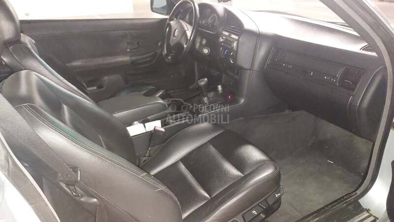 BMW 318 iS