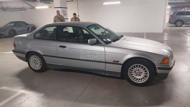 BMW 318 iS
