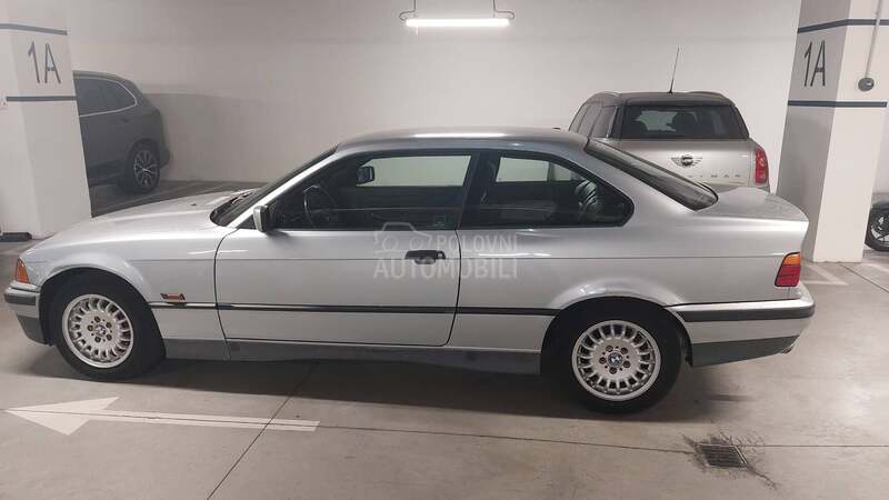 BMW 318 iS