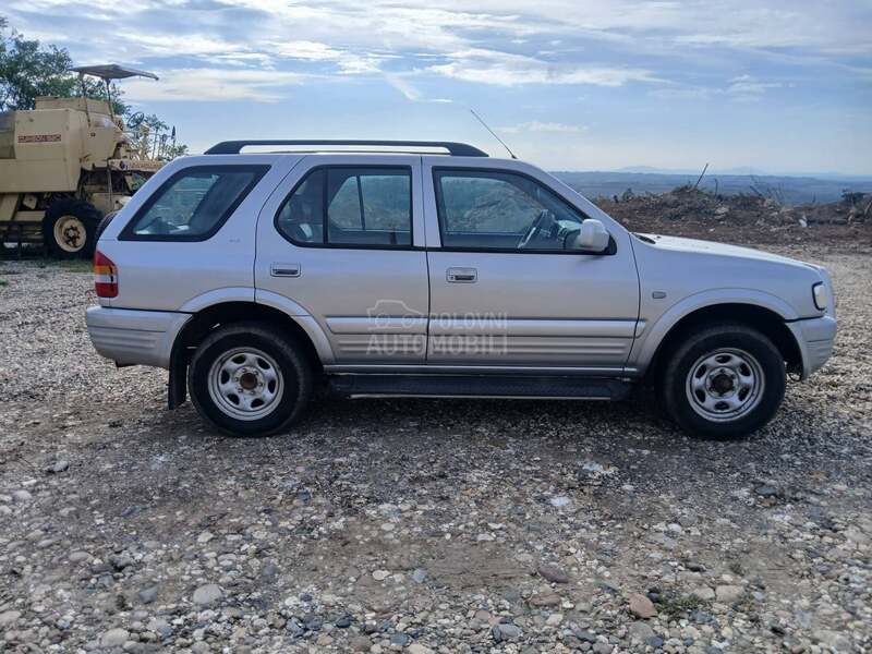 Opel Frontera 