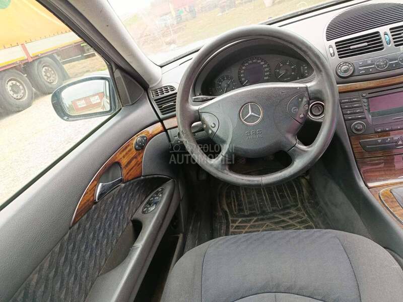 Mercedes Benz E 270 