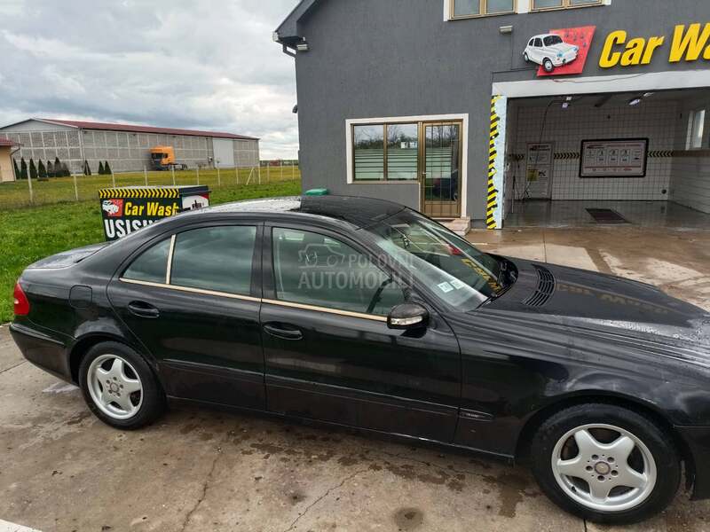 Mercedes Benz E 270 