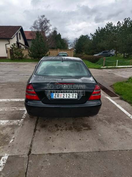 Mercedes Benz E 270 