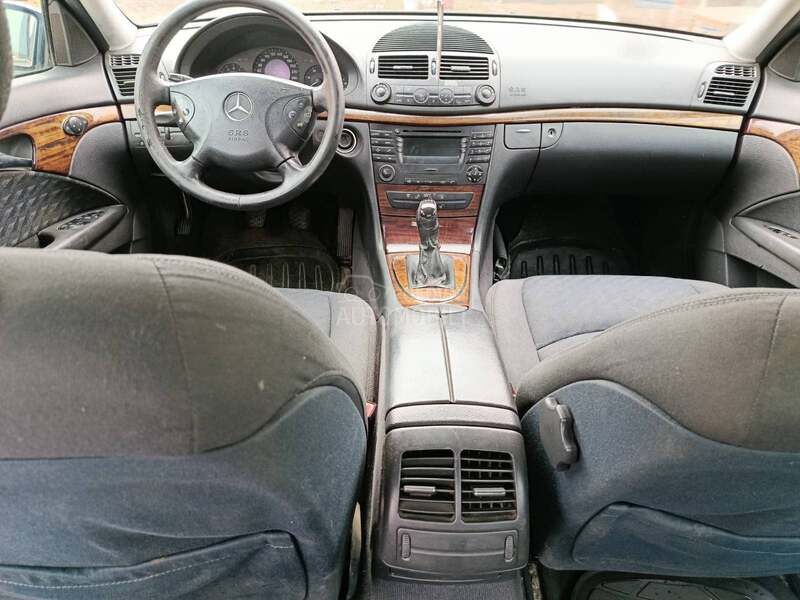 Mercedes Benz E 270 