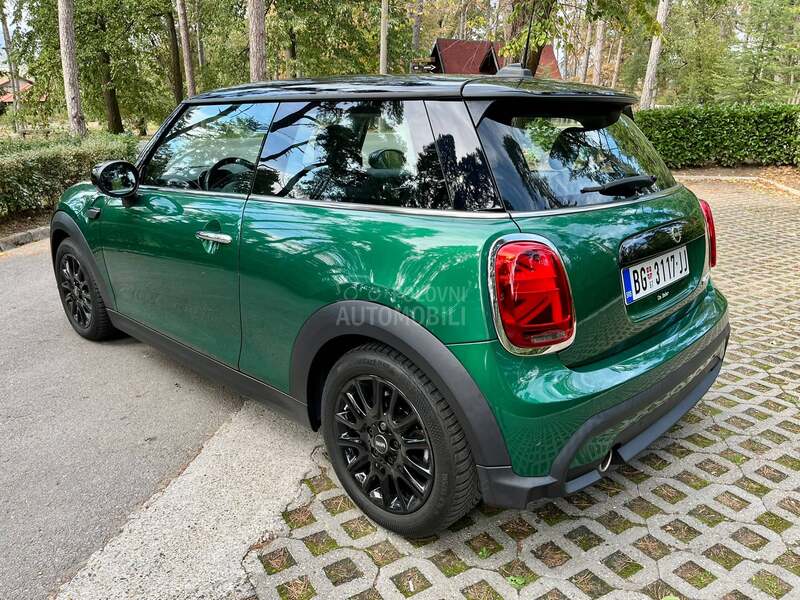 MINI Cooper British racing green
