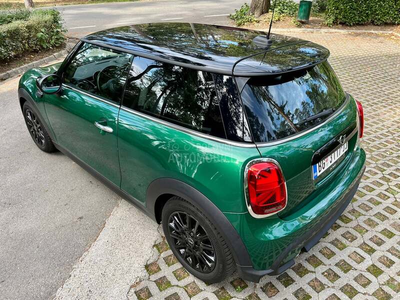 MINI Cooper British racing green