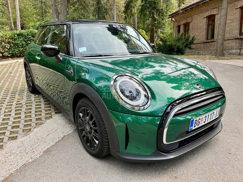 MINI Cooper British racing green