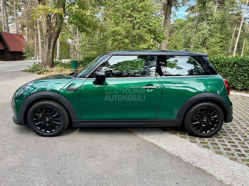 MINI Cooper British racing green