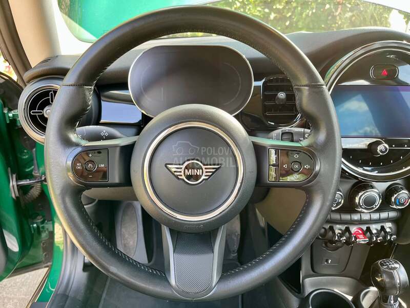 MINI Cooper British racing green