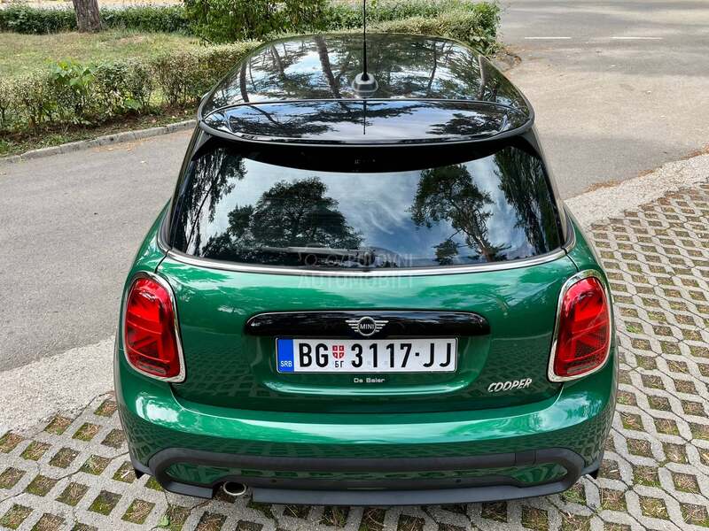 MINI Cooper British racing green