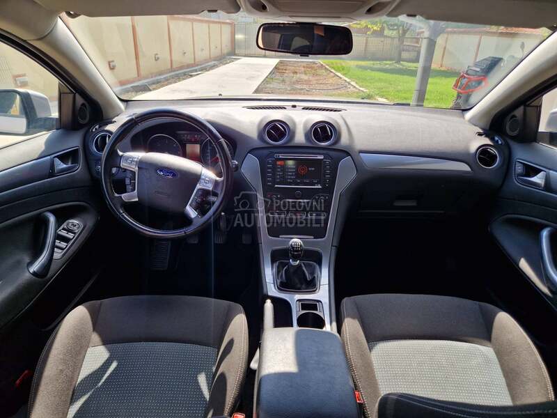 Ford Mondeo 