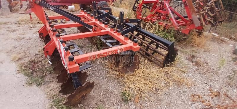 Agram teska tanjiraca