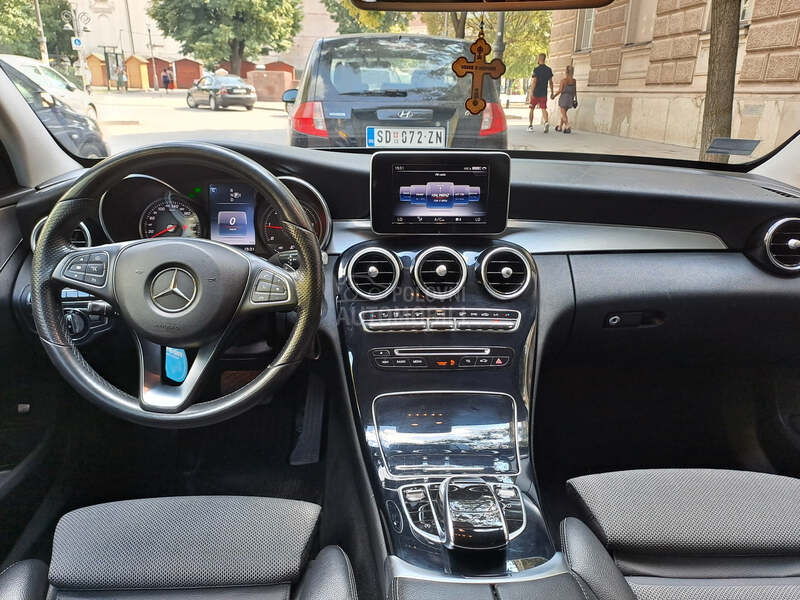 Mercedes Benz C 200 