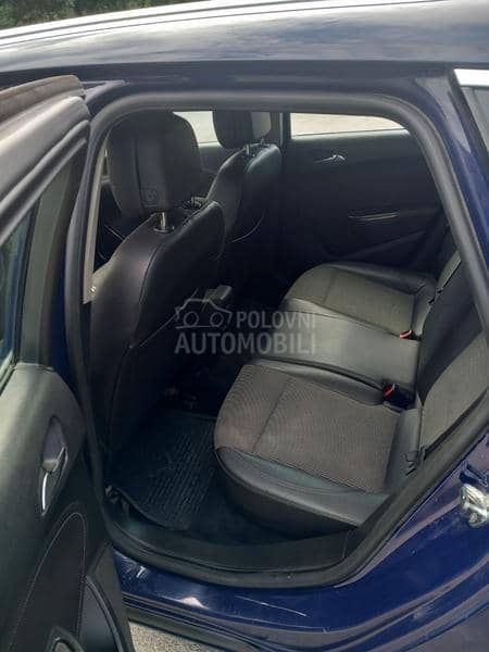 Opel Astra J  Opel Astra J