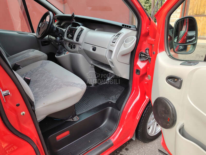 Opel Vivaro 