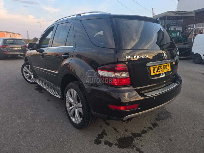 Mercedes Benz ML 300 Ml300