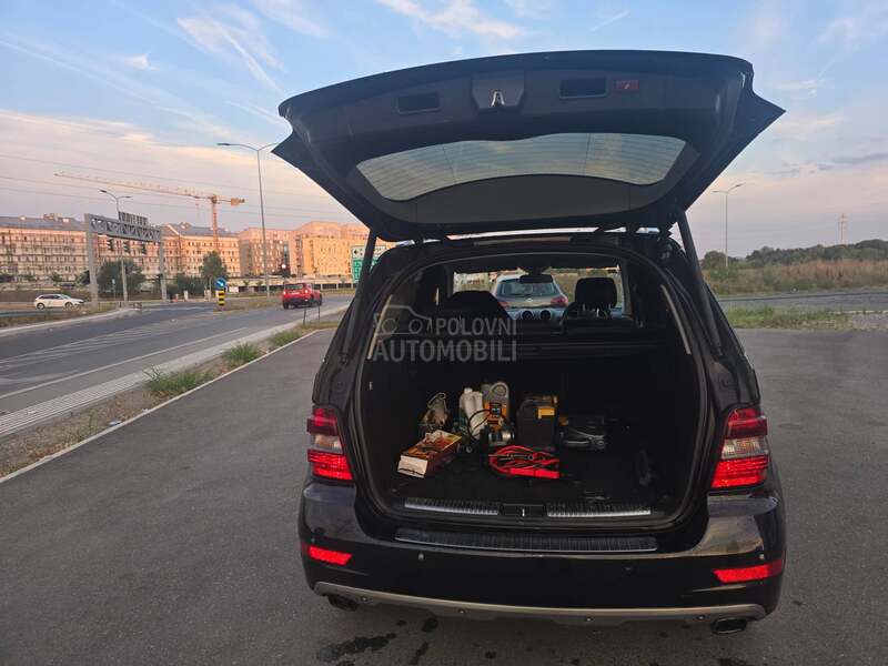 Mercedes Benz ML 300 Ml300