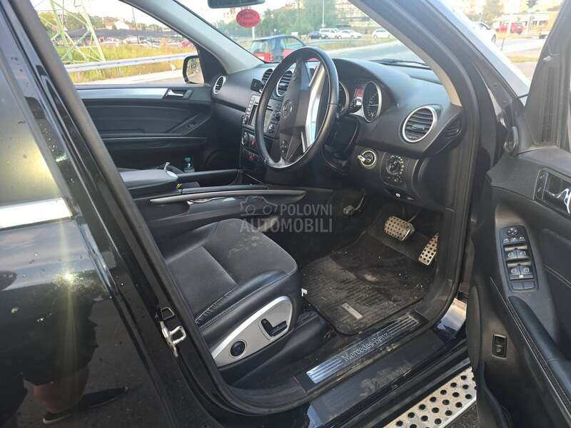 Mercedes Benz ML 300 Ml300
