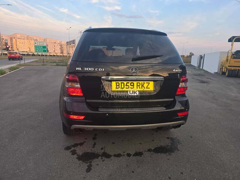 Mercedes Benz ML 300 Ml300
