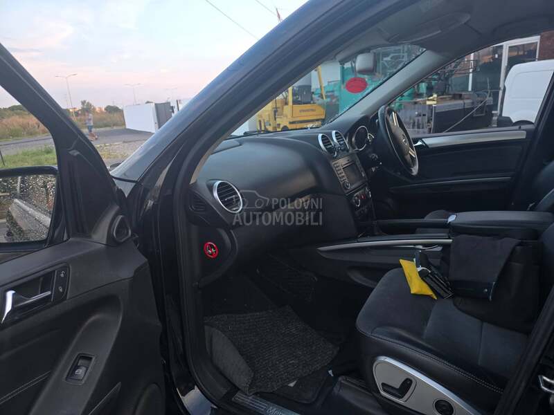 Mercedes Benz ML 300 Ml300