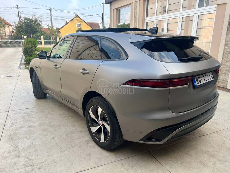 Jaguar F pace 