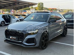 Audi RS Q8 3xTV Carbon slika 15