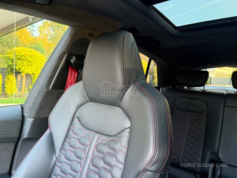 Audi RS Q8 3xTV Carbon