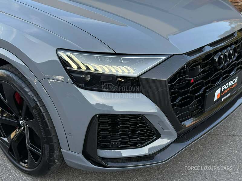 Audi RS Q8 3xTV Carbon