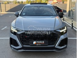 Audi RS Q8 3xTV Carbon slika 8