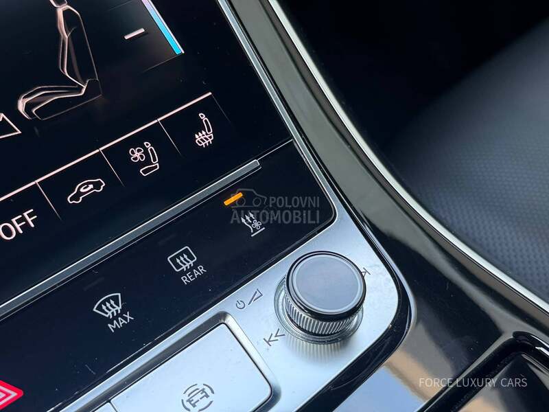 Audi RS Q8 3xTV Carbon