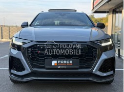 Audi RS Q8 3xTV Carbon slika 2
