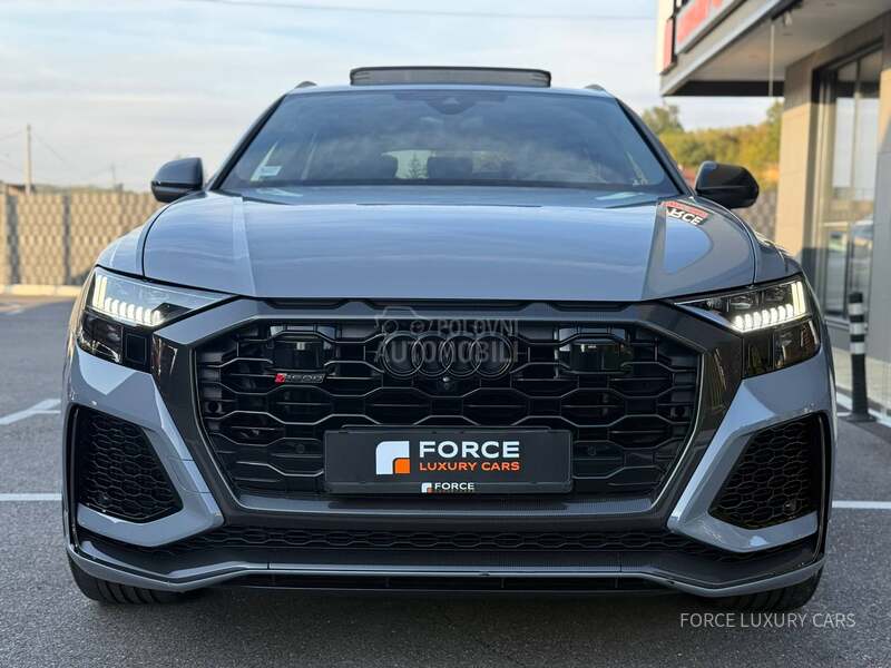 Audi RS Q8 3xTV Carbon