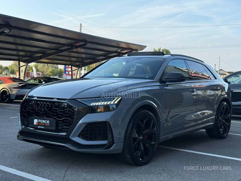 Audi RS Q8 3xTV Carbon