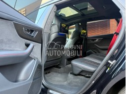 Audi RS Q8 3xTV Carbon slika 48