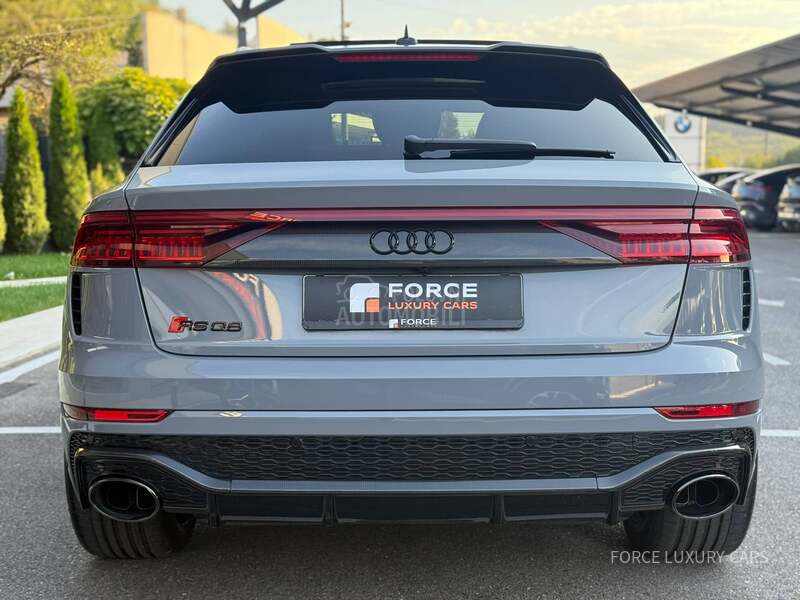 Audi RS Q8 3xTV Carbon