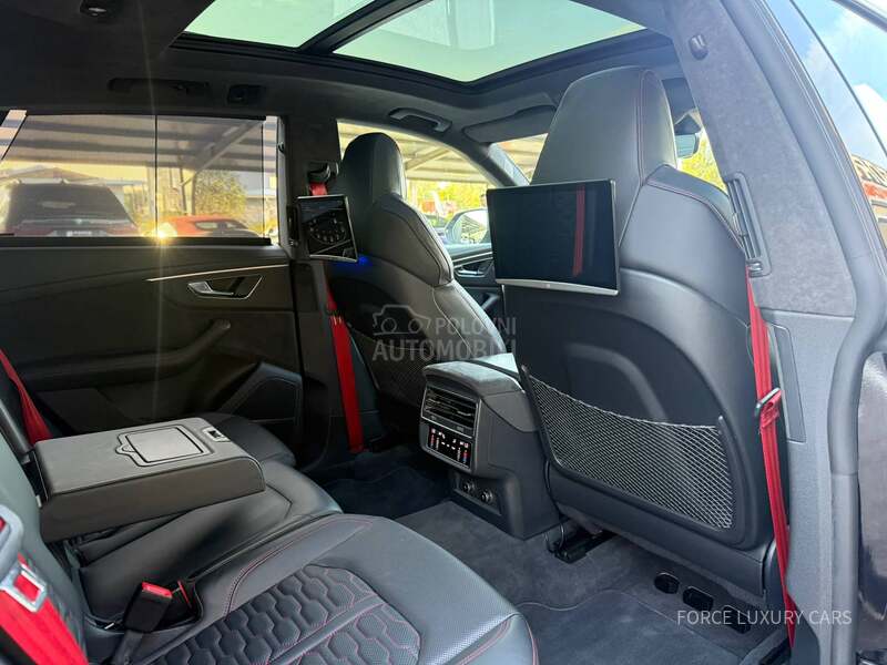 Audi RS Q8 3xTV Carbon