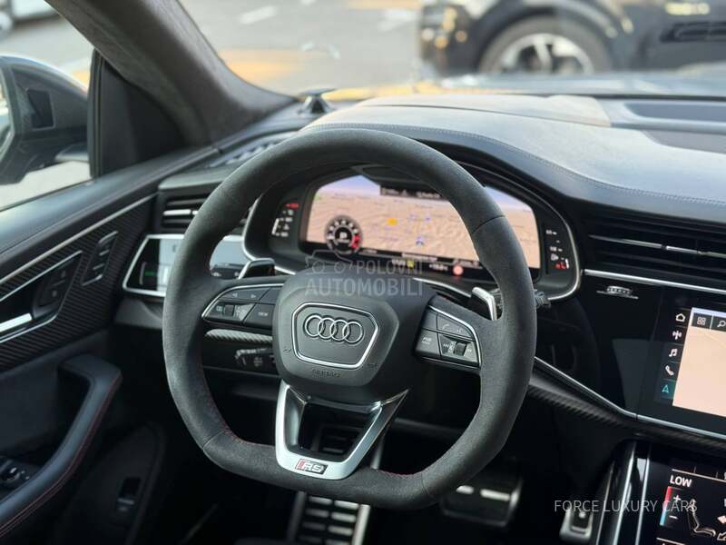 Audi RS Q8 3xTV Carbon