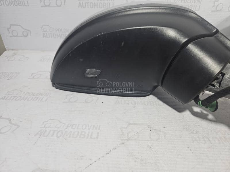 TIGUAN 5NA RETROVIZOR DESNI